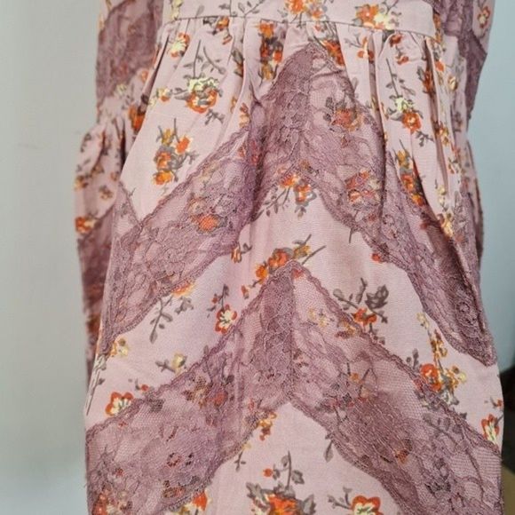 Logo Lavish Lori Goldstein Pink Floral Lace Sleeveless Tunic Top US 8 - Picture 8 of 15